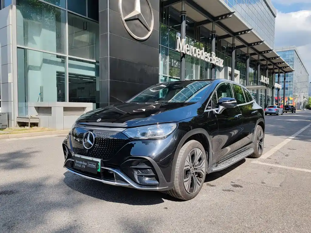 Mercedes-Benz EQE SUV