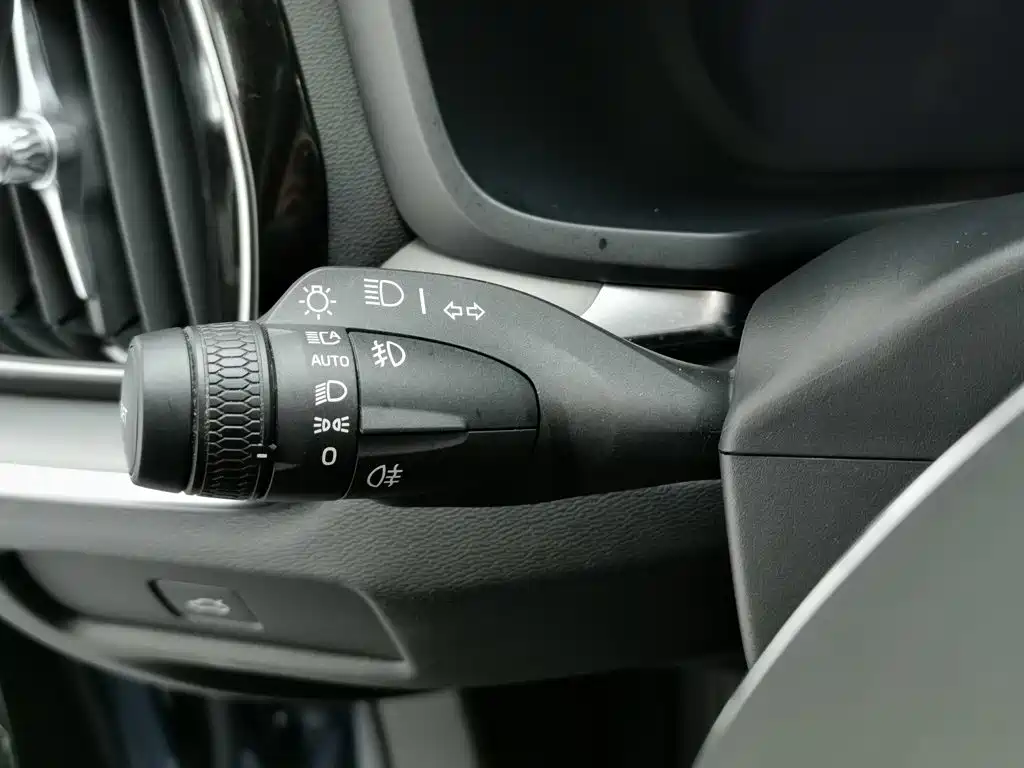 Volvo S60 — миниатюра 21