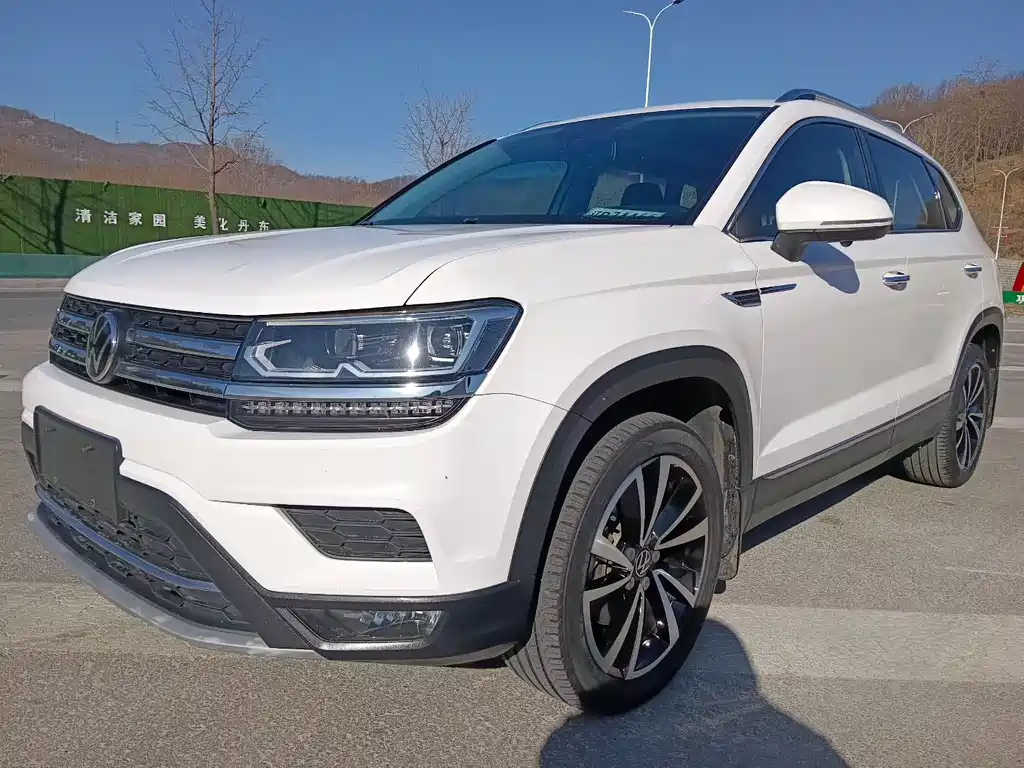 VOLKSWAGEN TUYUE