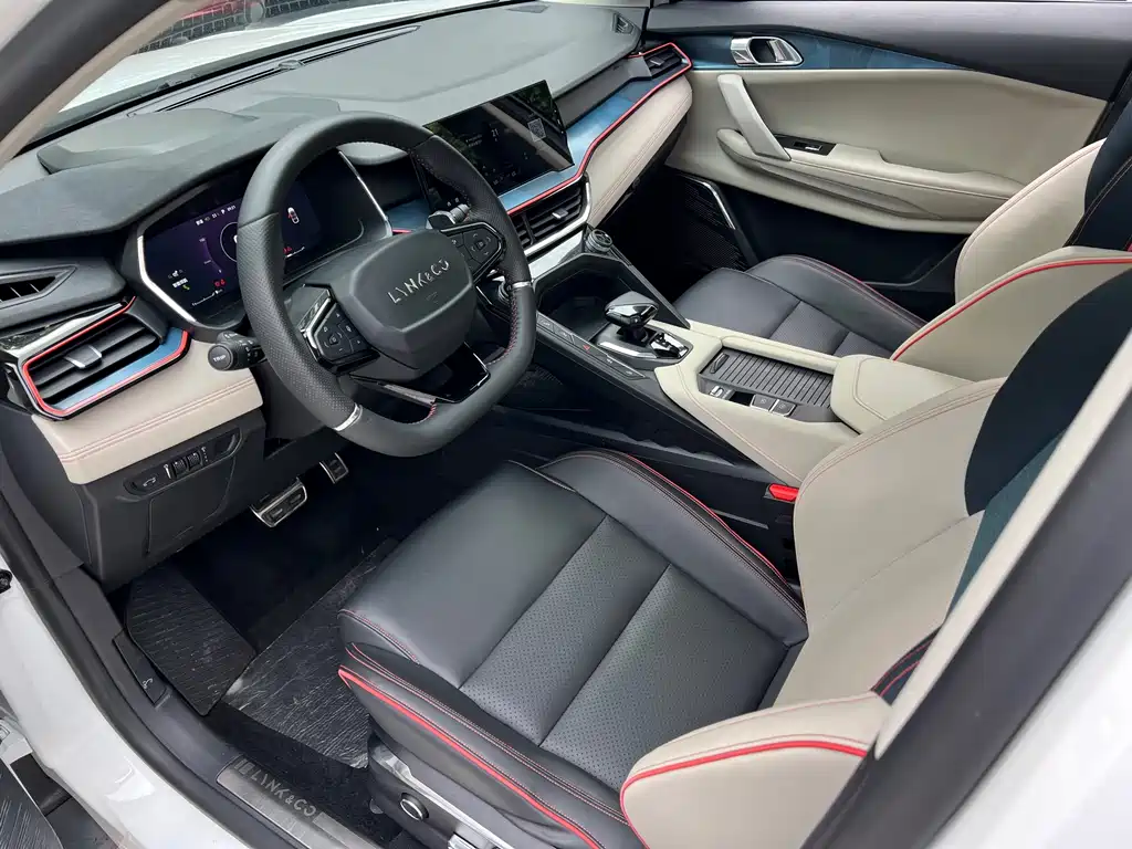 Lynk & Co 06 2020 1.5T