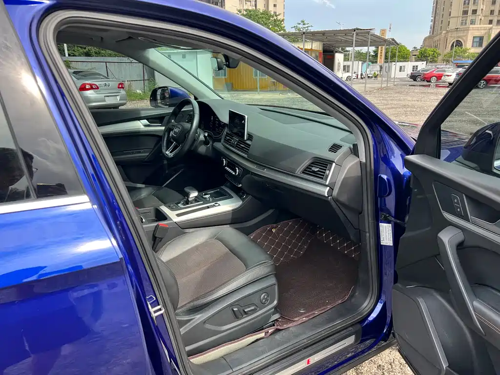 Audi Q5L 2018 40 TFSI Fashion V