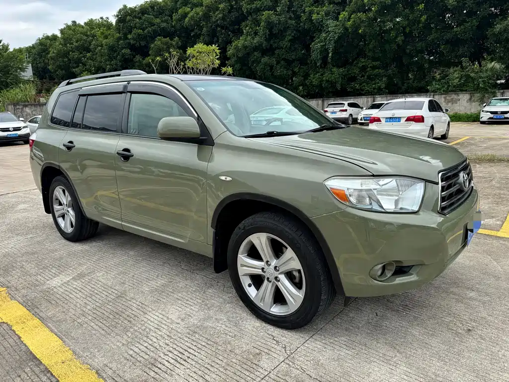 Toyota Highlander — миниатюра 3