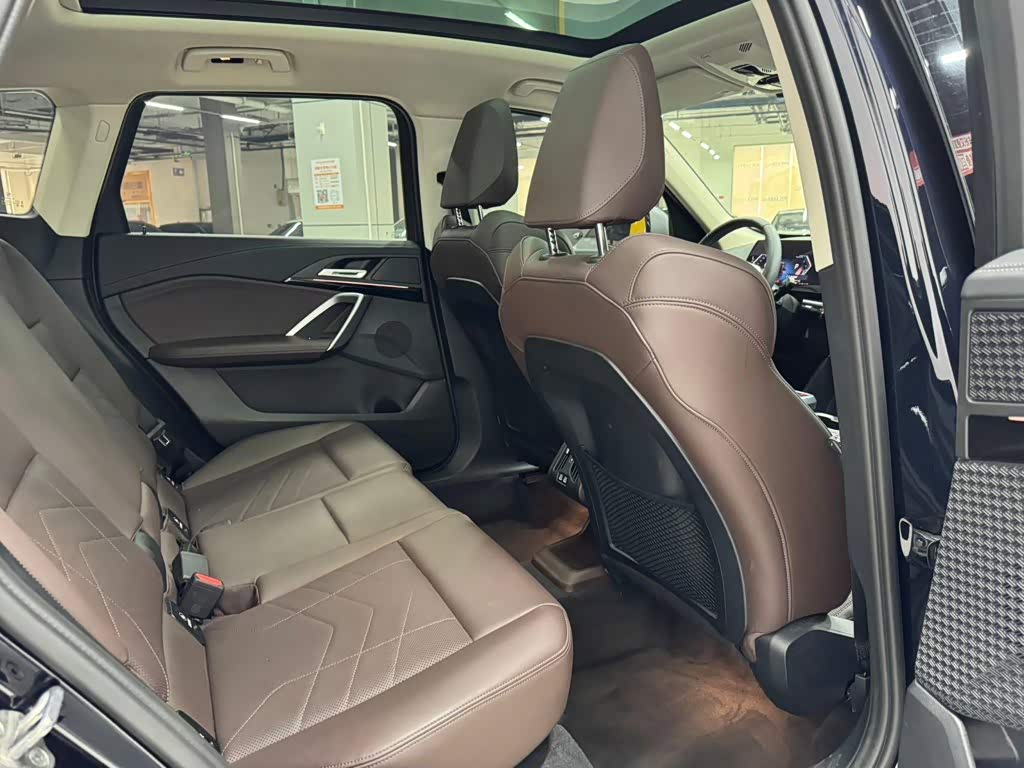 BMW X1 1.5 л 2023 г. Чёрный, пробег 20000 км