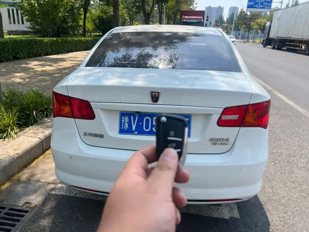 Roewe 350 — миниатюра 4