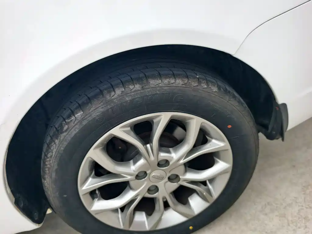 Geely Vision — миниатюра 10