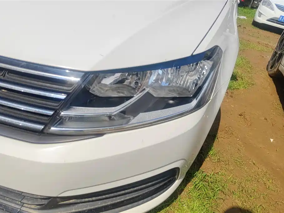 Volkswagen Lavida 2017 1.6L MT