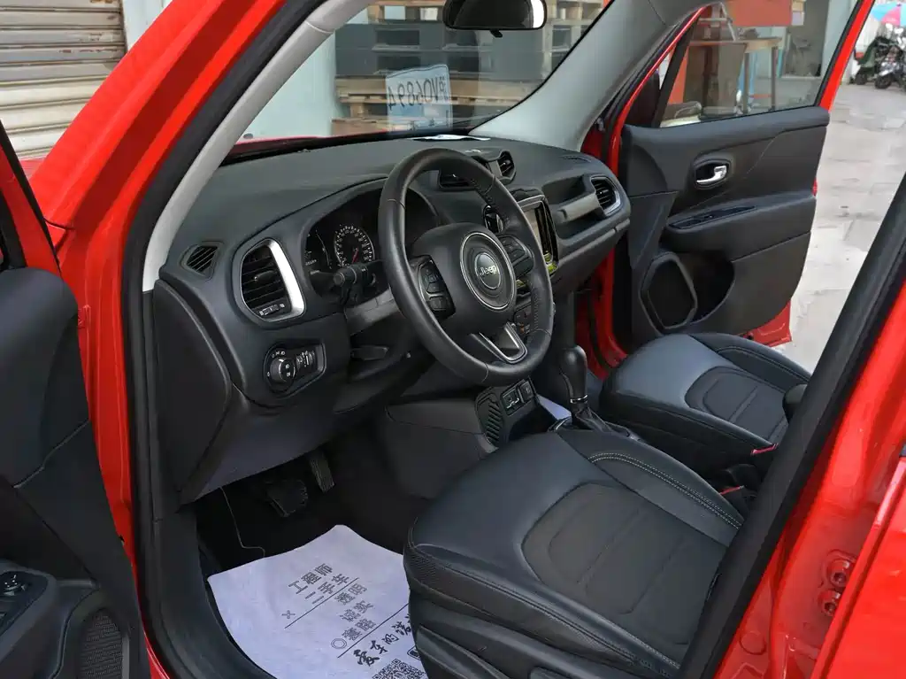 Jeep Renegade — миниатюра 12