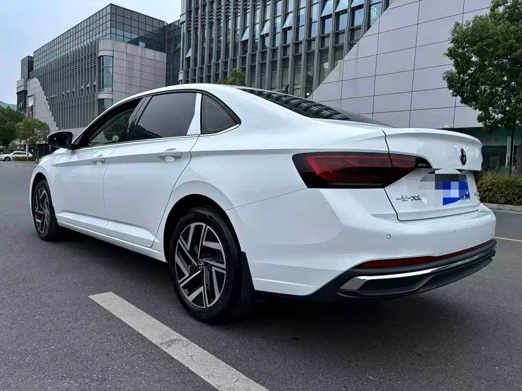 Volkswagen Sagitar — миниатюра 7