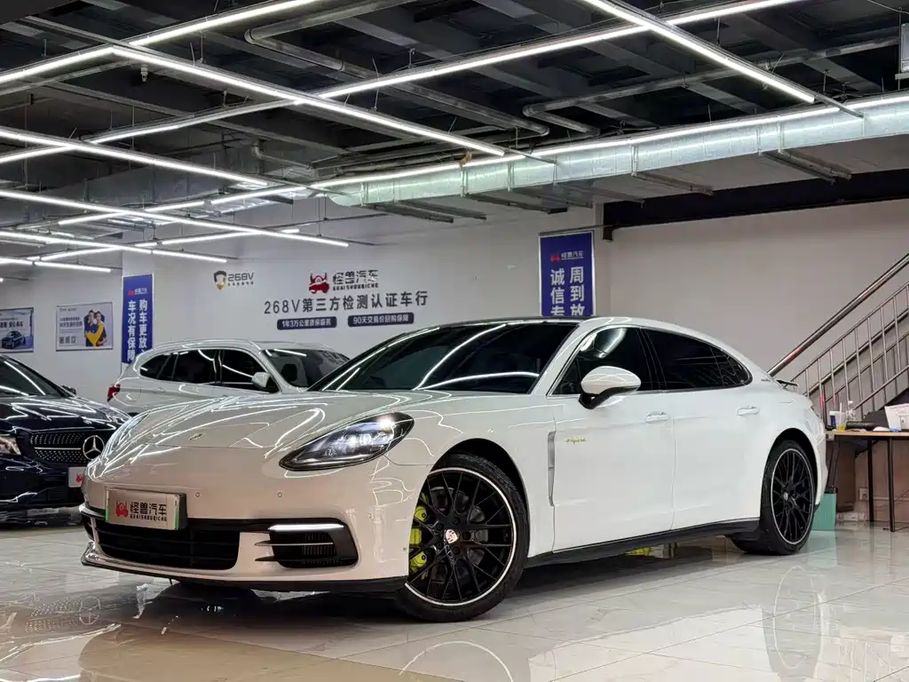Porsche Panamera Hybrid 2018