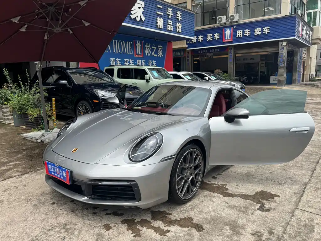 Porsche 911 2023 Carrera T 3.0T