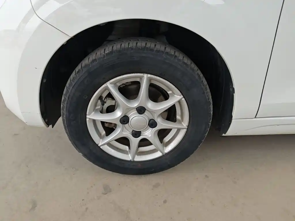 Roewe Clever — миниатюра 23