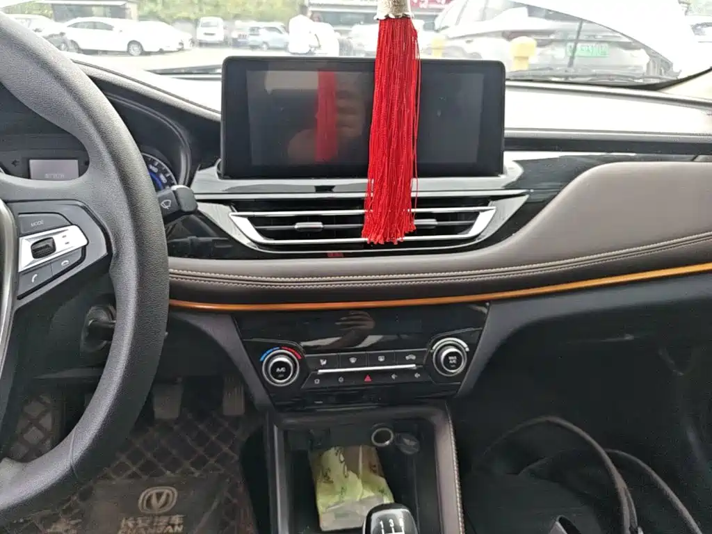 Changan Eado DT — миниатюра 13