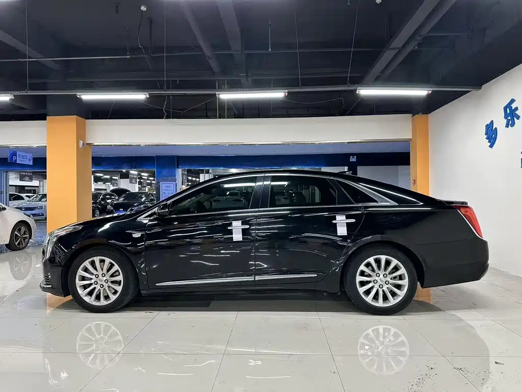 Cadillac XTS — миниатюра 9