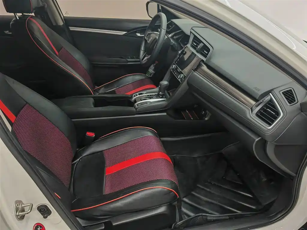 Honda Civic — миниатюра 9