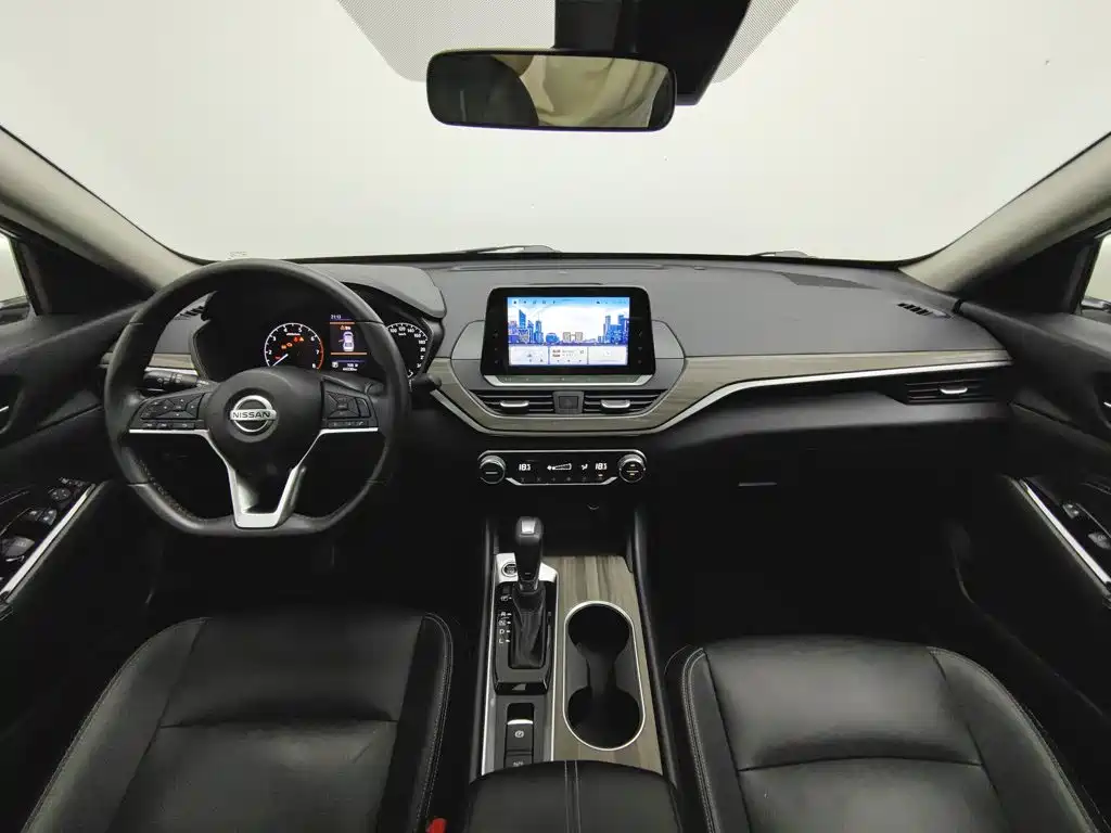 Nissan Teana — миниатюра 5