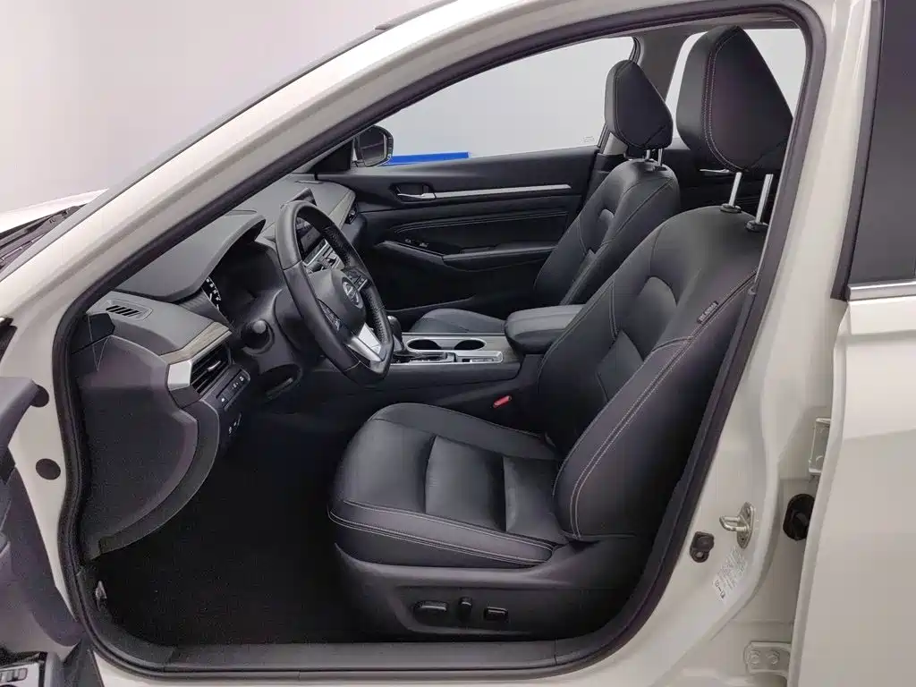 Nissan Teana — миниатюра 10