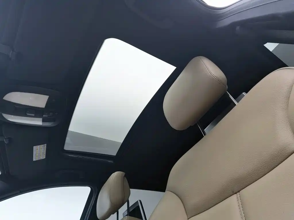 Mercedes-Benz M-Class — миниатюра 14
