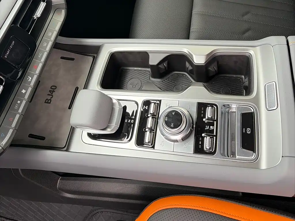 BAIC BJ40 2026 2.0T Standard