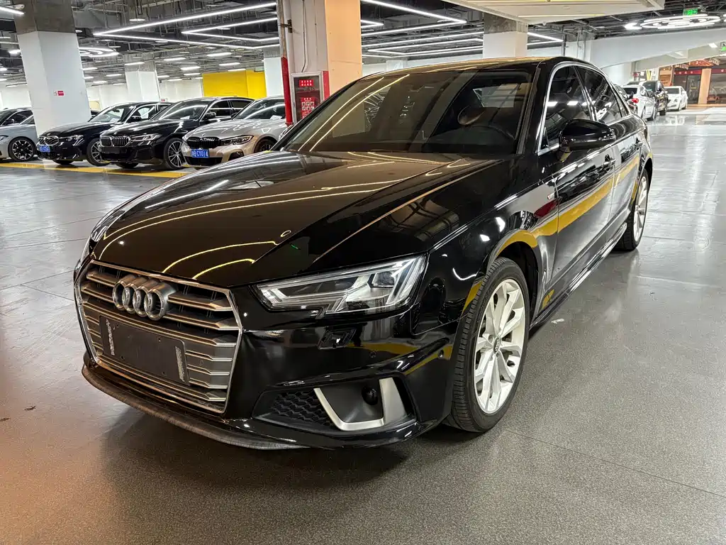 Audi A4L 2019