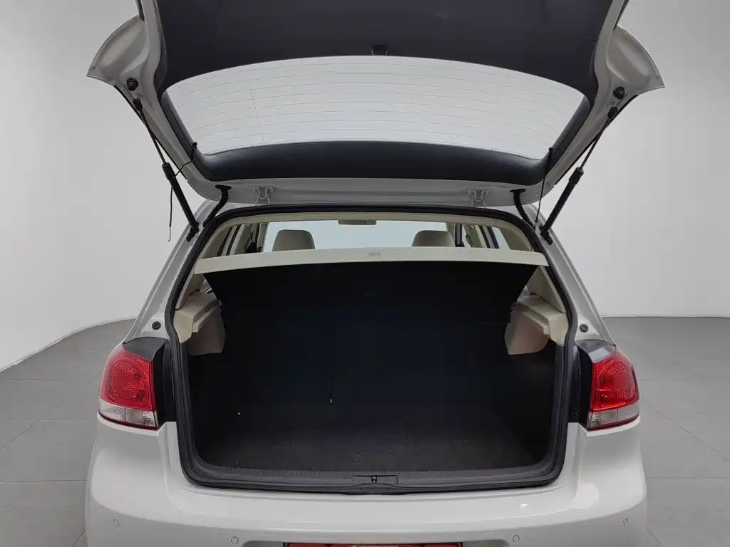 Volkswagen Golf — миниатюра 16