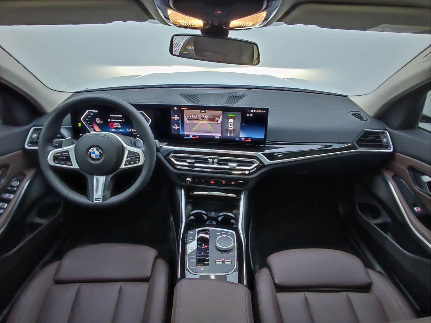 BMW 3 Series 2.0 л 2023 г. Белый, пробег 36800 км