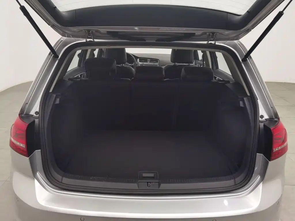 Volkswagen Golf — миниатюра 16