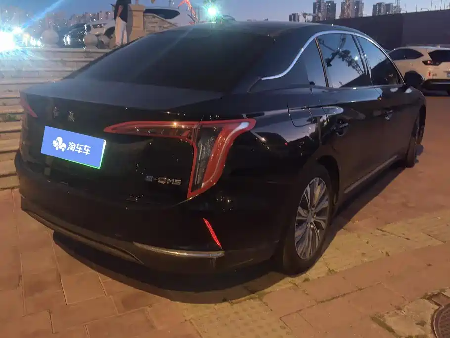 Hongqi Hongqi E-QM5 — миниатюра 3