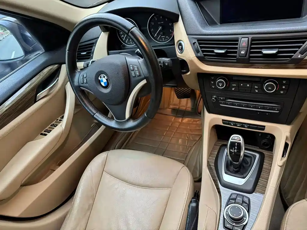 BMW X1 (Import) — миниатюра 11