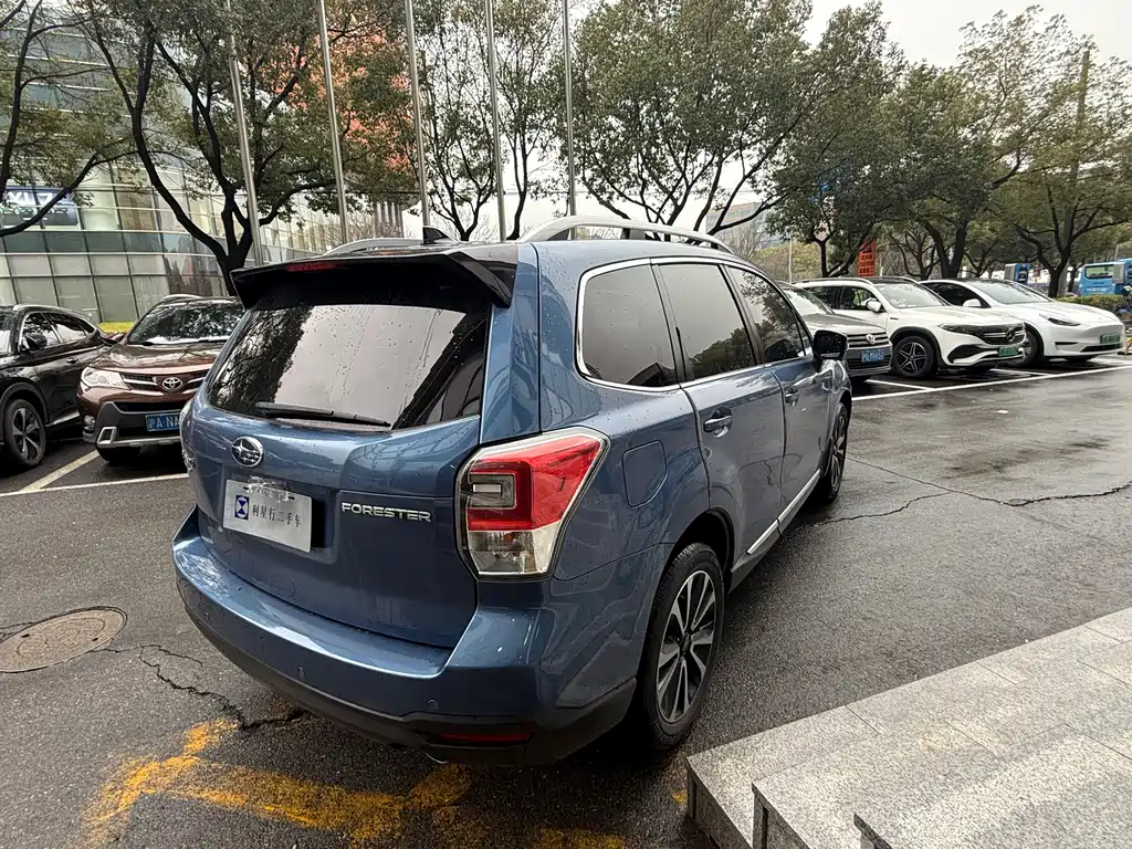 SUBARU FORESTER