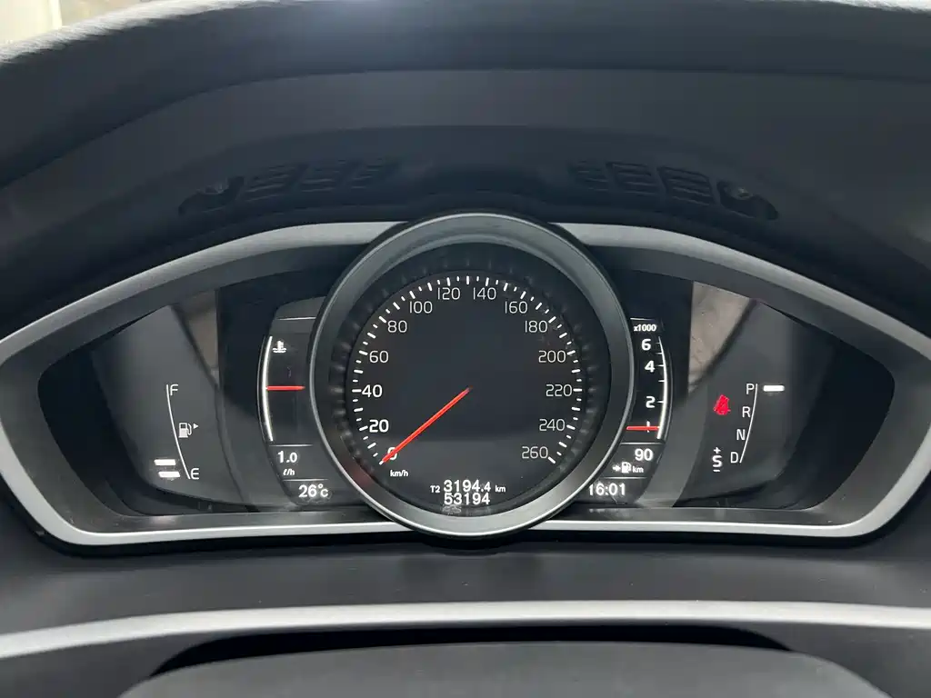 Volvo V40 — миниатюра 15