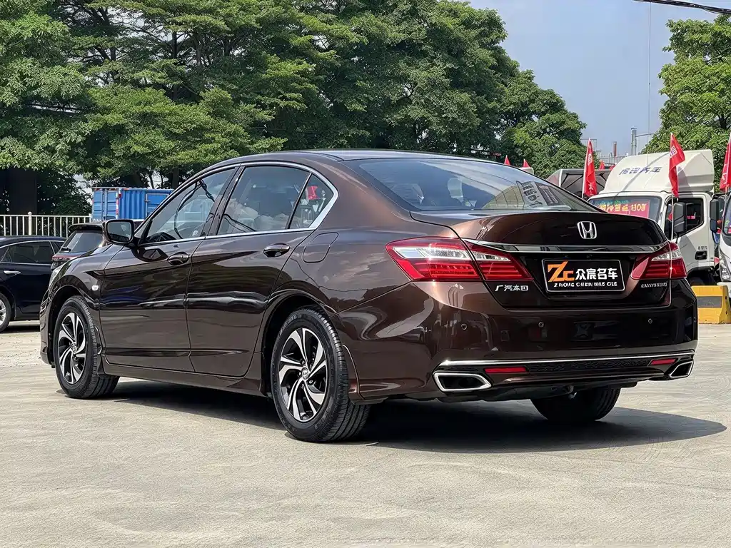 Honda Accord — миниатюра 2