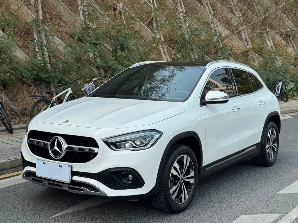 Mercedes-Benz GLA 2021
