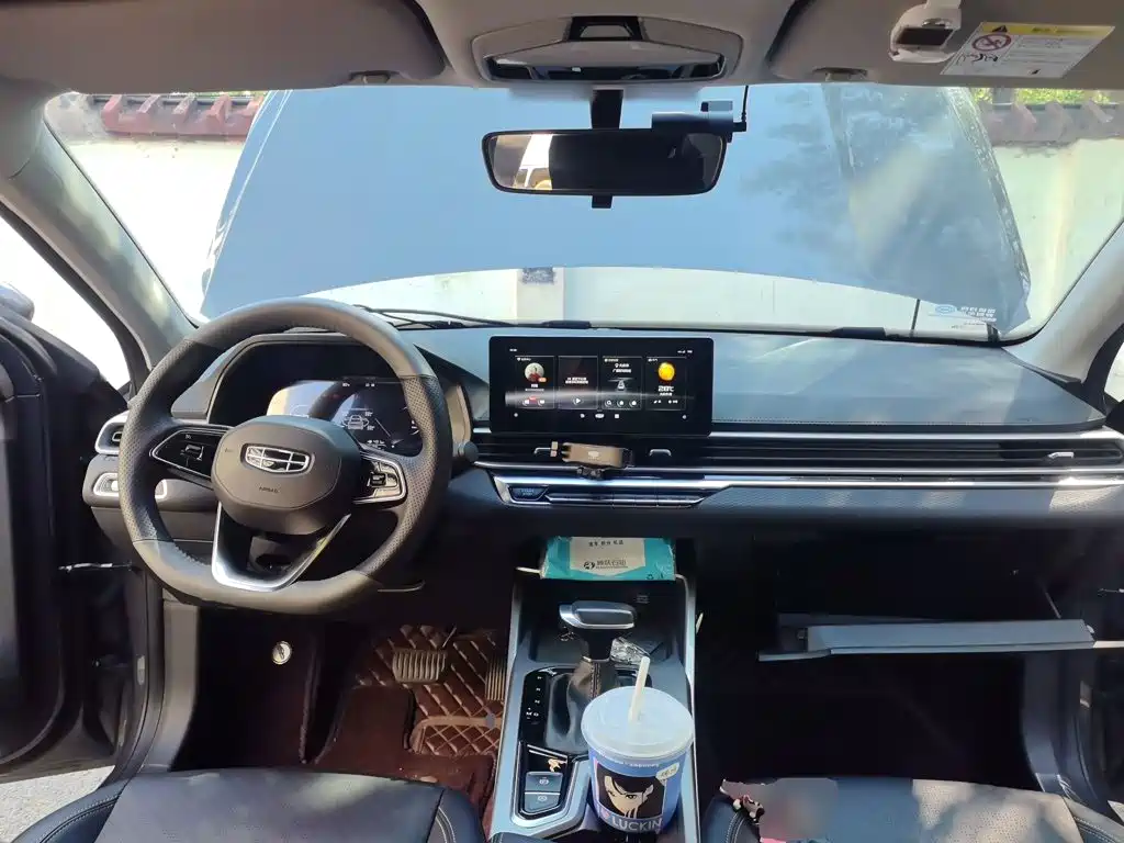 Geely Emgrand — миниатюра 5