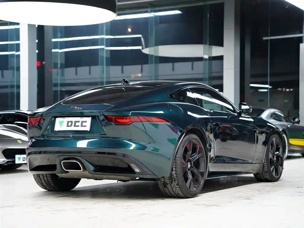 JAGUAR F TYPE