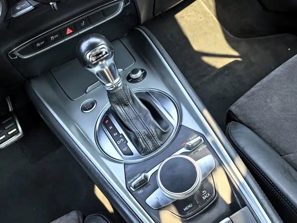 Audi TT — миниатюра 11