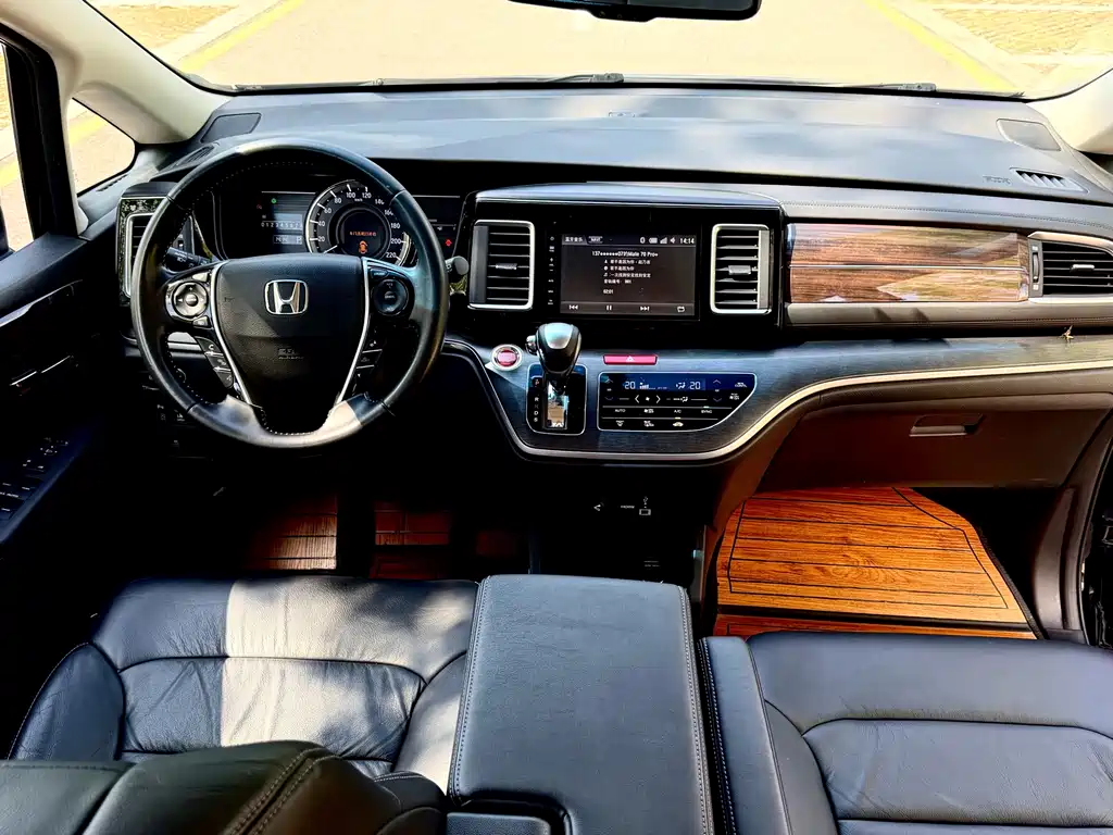 Honda Elysion — миниатюра 13