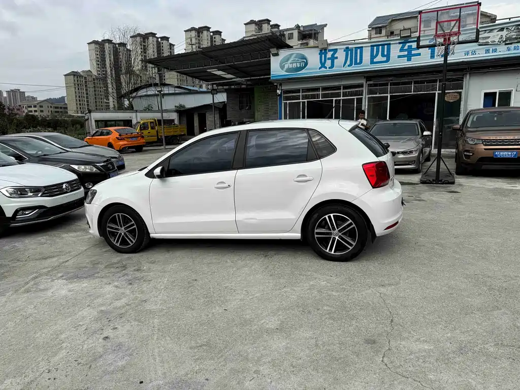 Volkswagen Polo — миниатюра 10