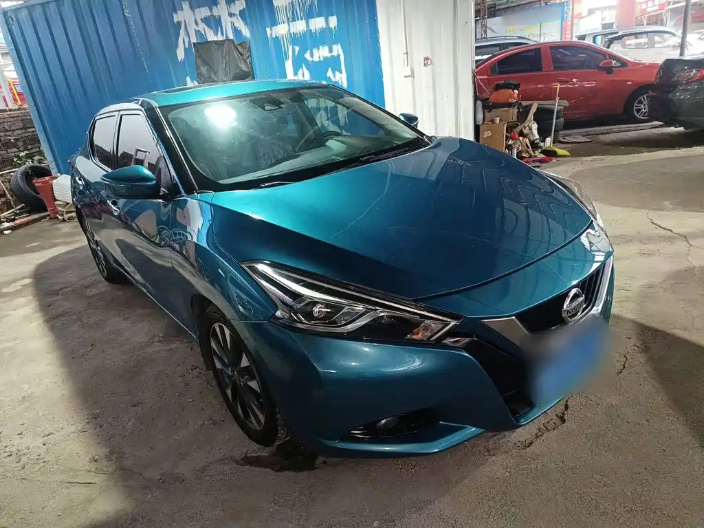 Nissan Bluebird — миниатюра 4