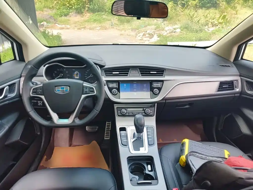 Geely Emgrand GS — миниатюра 10