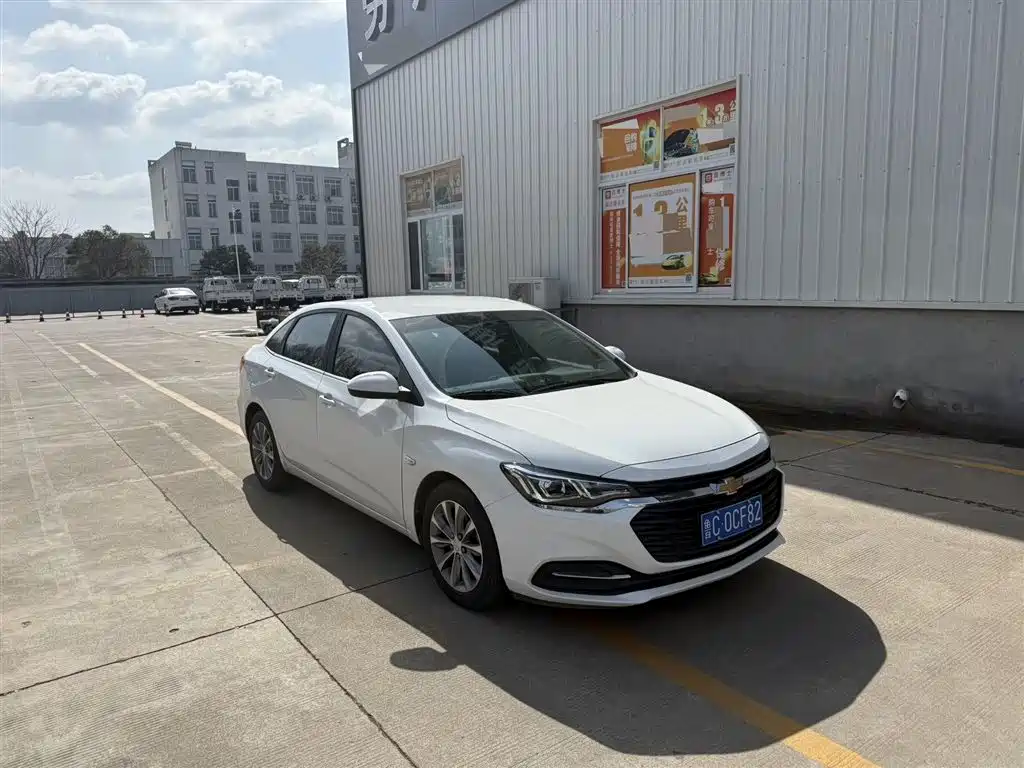 CHEVROLET CRUZE