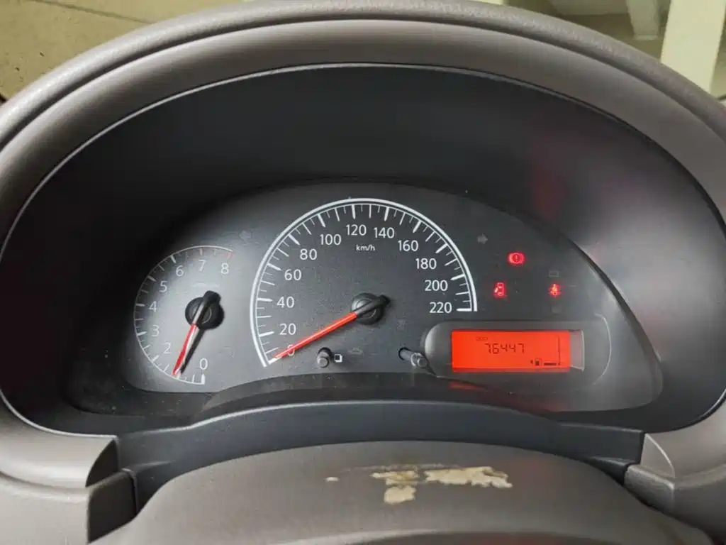 Nissan Sunny — миниатюра 12