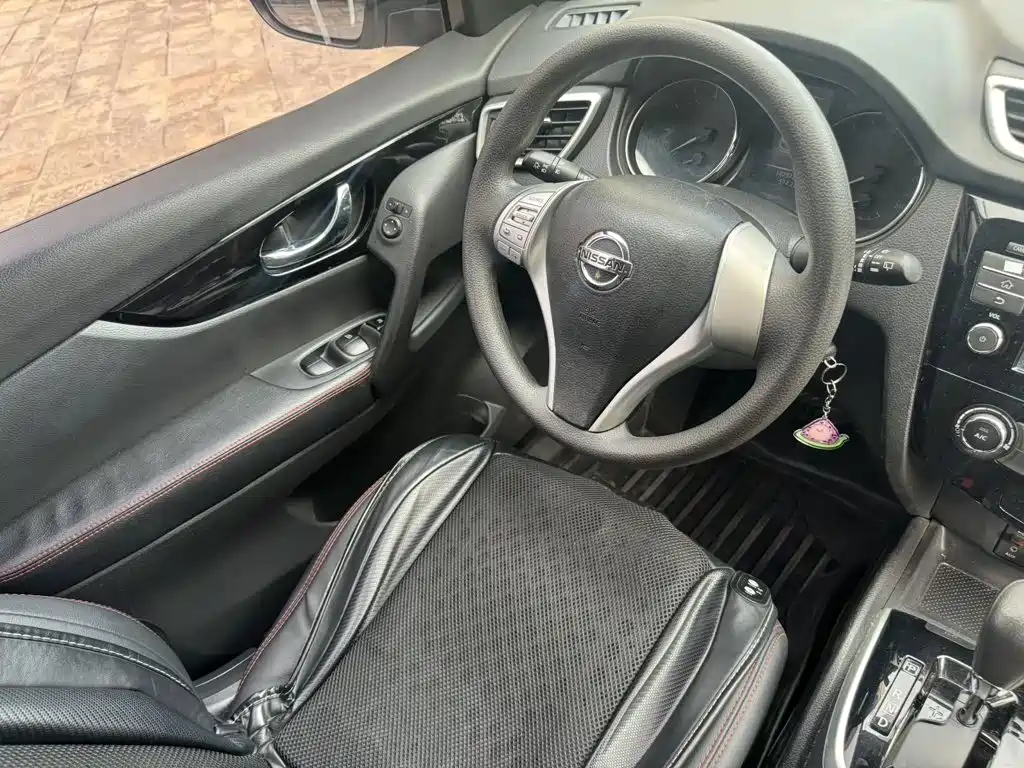 Nissan Qashqai — миниатюра 9
