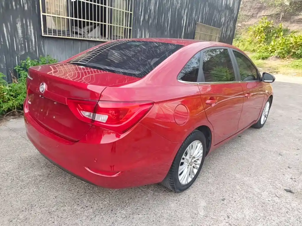Buick Excelle — миниатюра 7