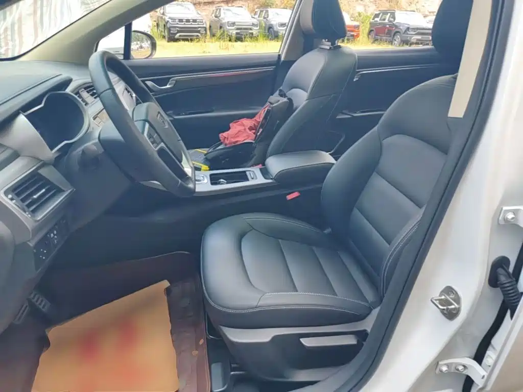 Geely Emgrand GS — миниатюра 15