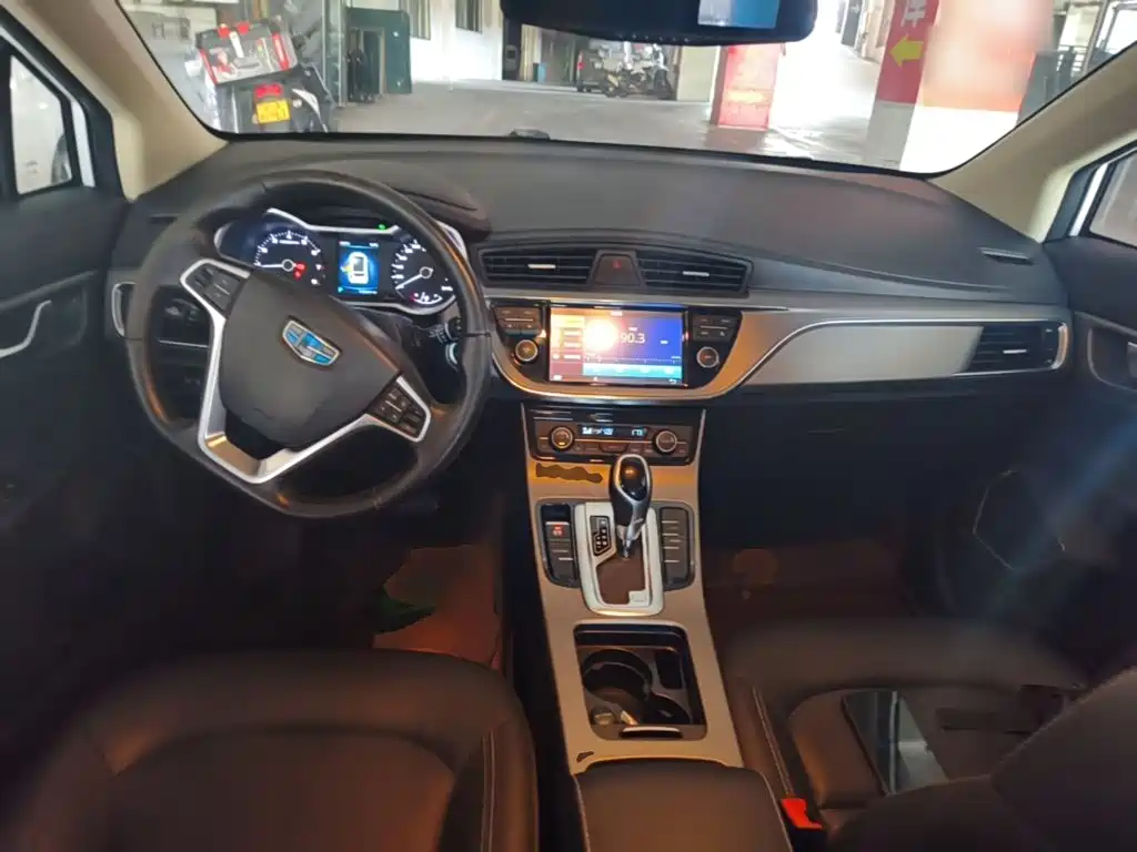Geely Emgrand GS — миниатюра 10