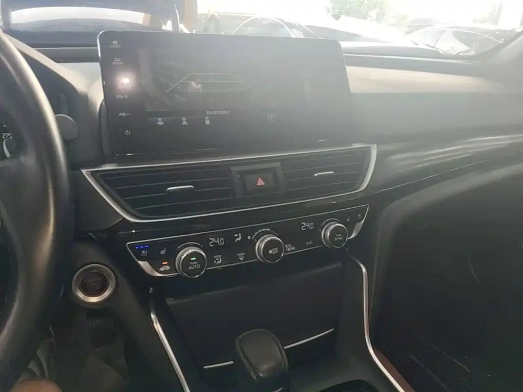 Honda Inspire — миниатюра 13