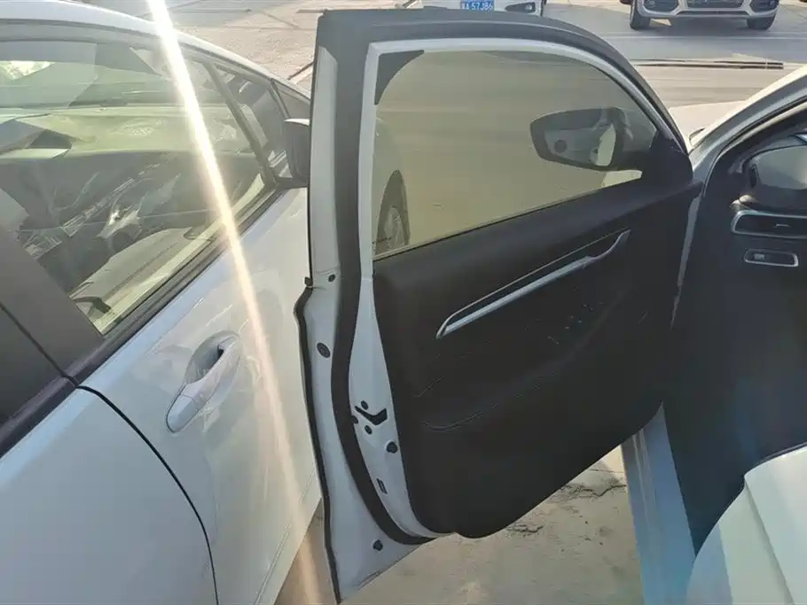 GEELY AUTOMOBILE EMGRAND