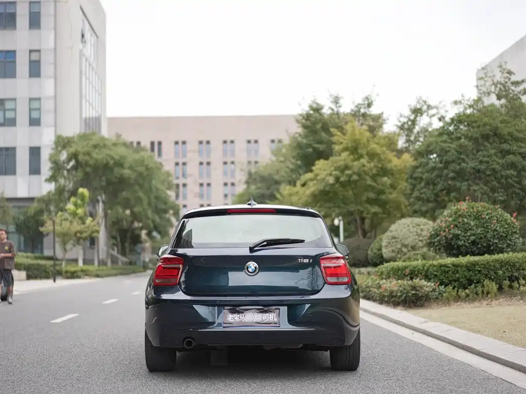 BMW 1 Series (Import) — миниатюра 5