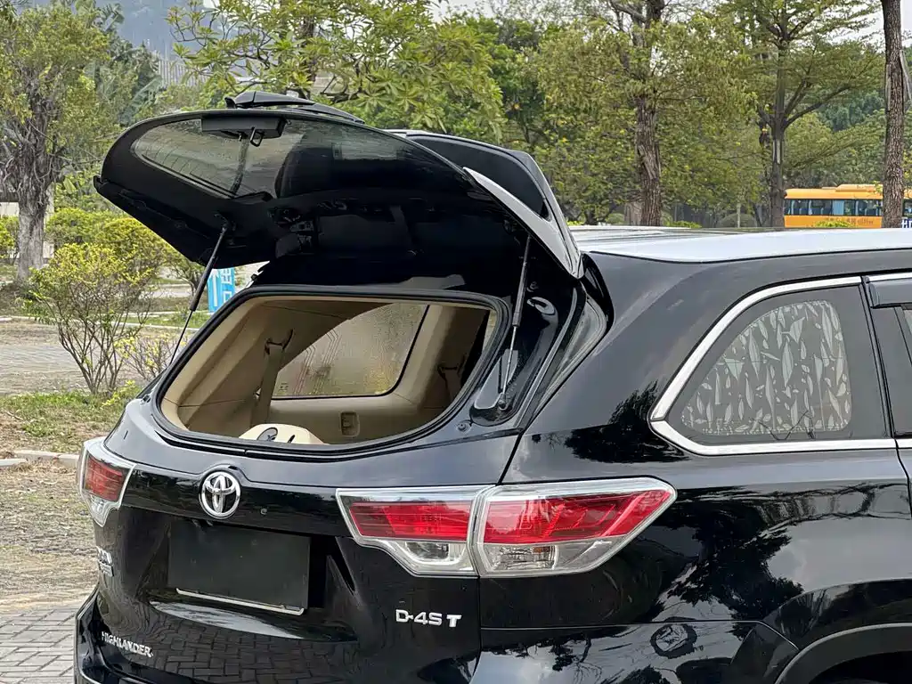 Toyota Highlander — миниатюра 15