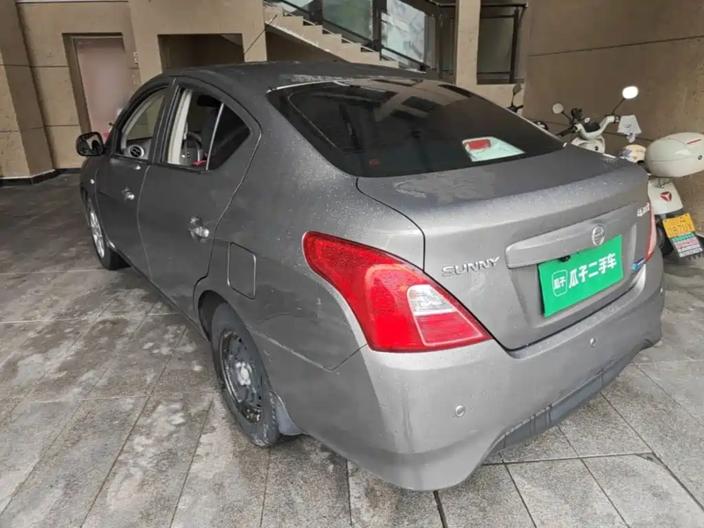 Nissan Sunny — миниатюра 5